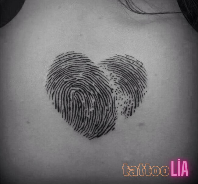 Thumbprint Heart Tattoo Ideas 7