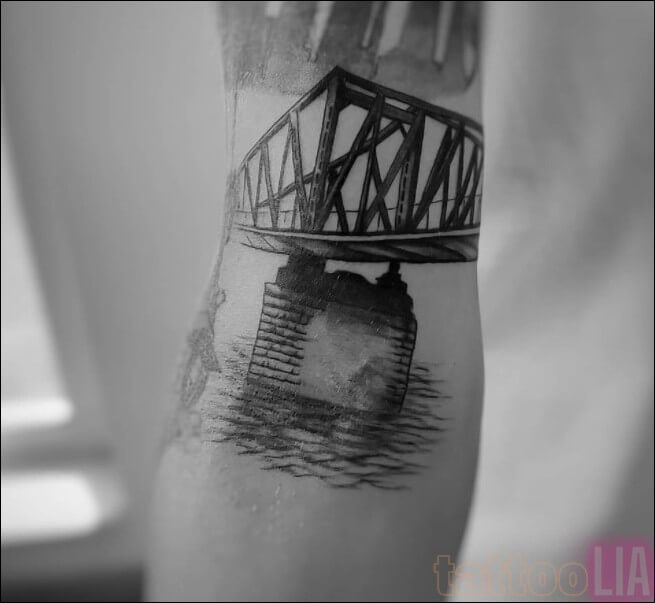 by bridge tattoo model 15