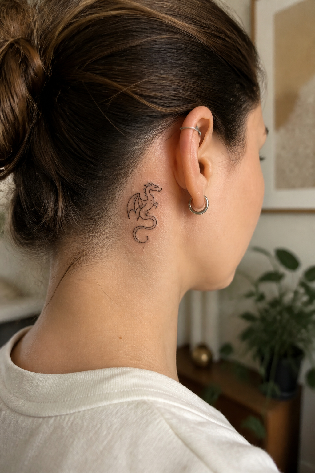 5 Dragon Tattoo Behind Ear Ideas: Styles for 2026 1 Close-up of a minimalist dragon tattoo behind the ear.